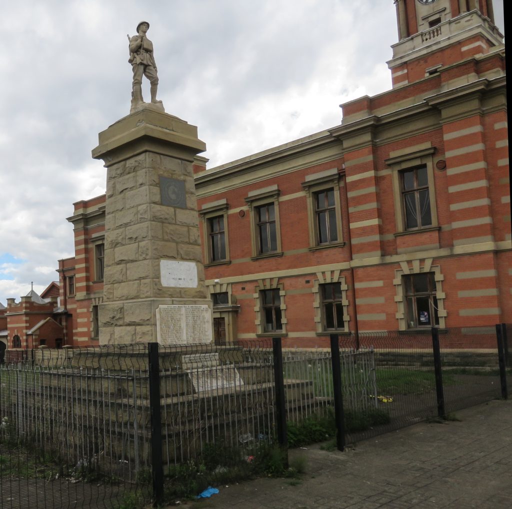 Harrismith WW1 monument